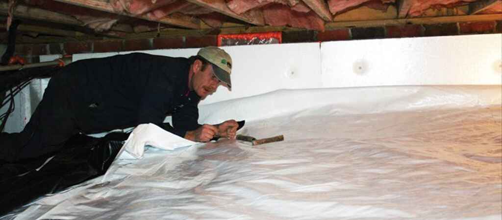 installing vapor barrier